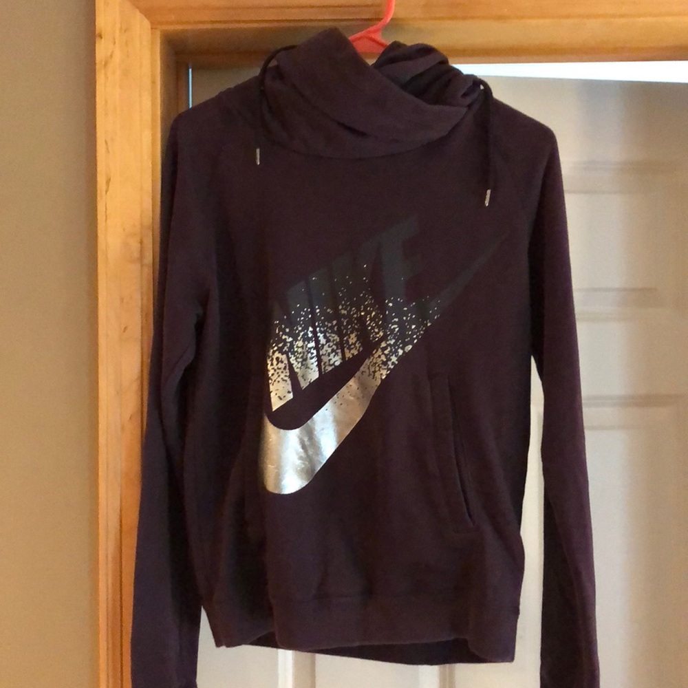 Large neck purple Nike sweatshirt